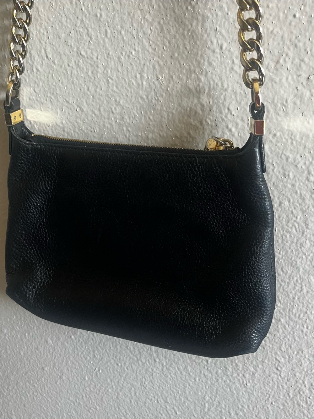 Michael Kors Black Pebbled Leather Shoulder Bag with Gold Chain Trim - Picture 6 of 14